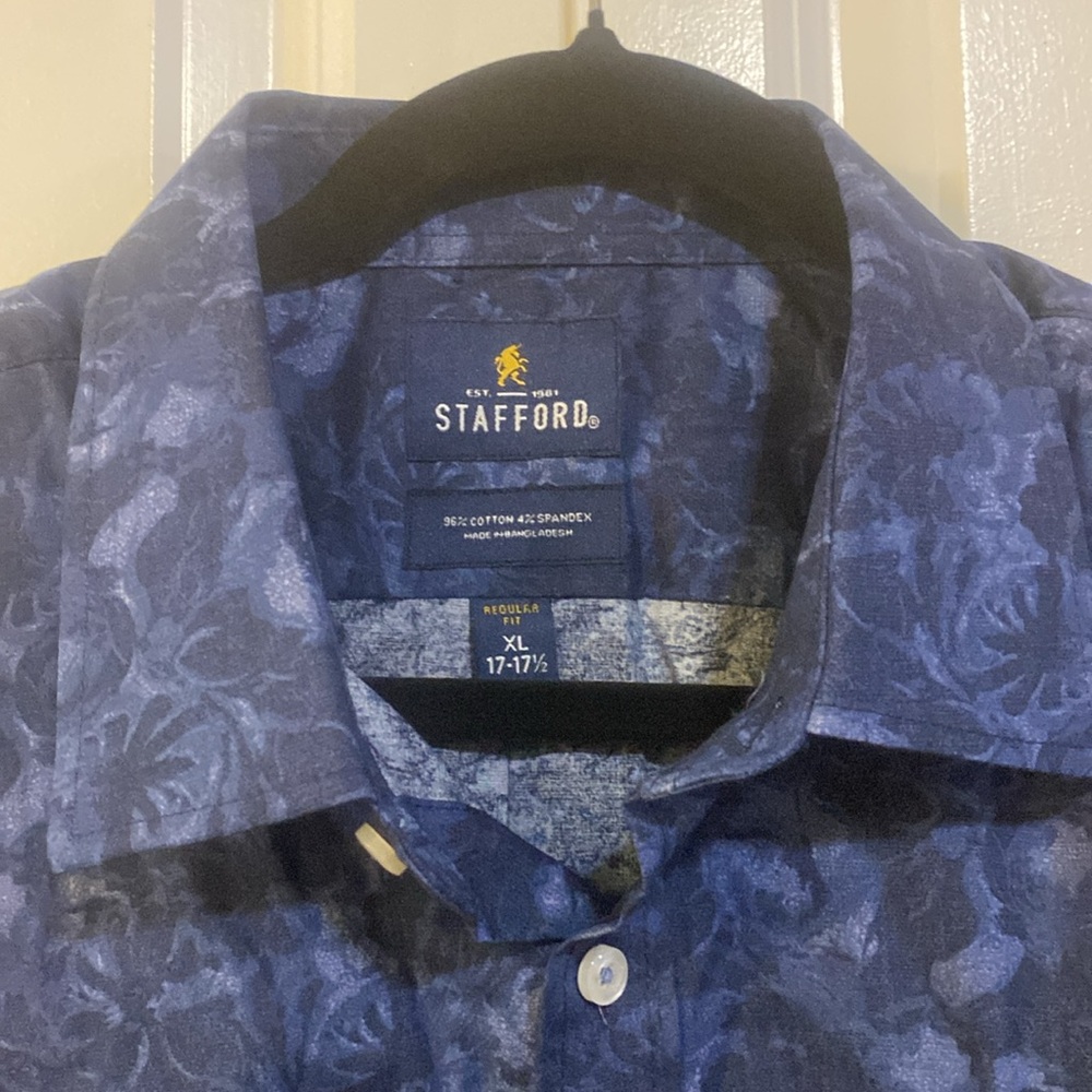 Mens Button Down - Picture 2 of 4